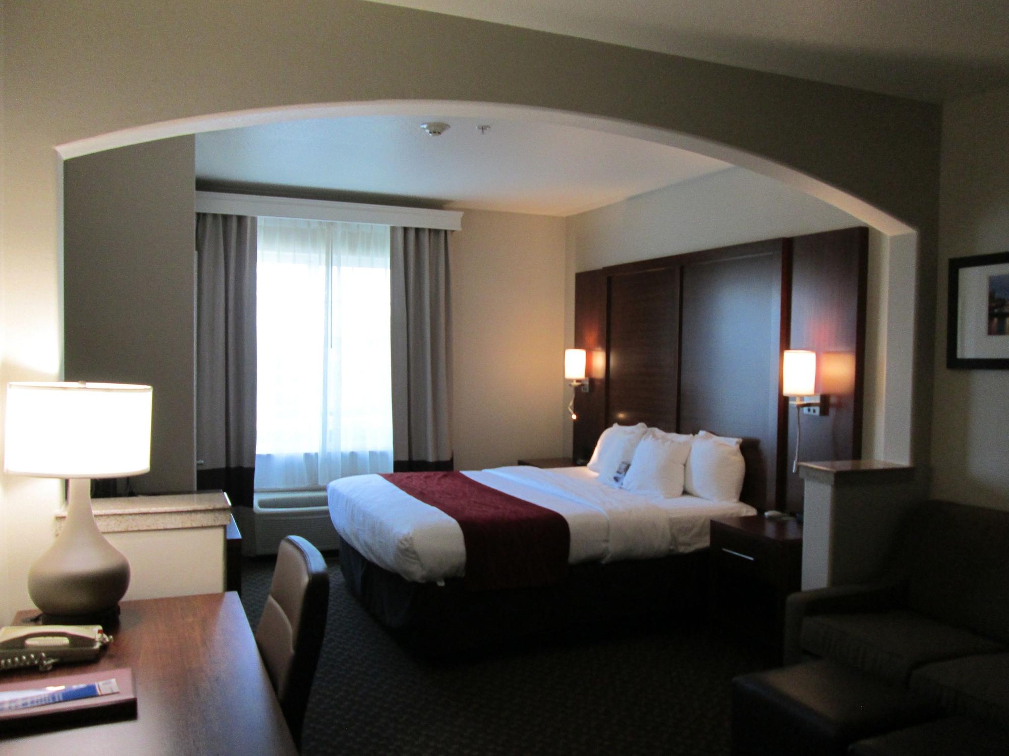Comfort Inn & Suites Galt - Lodi North Esterno foto