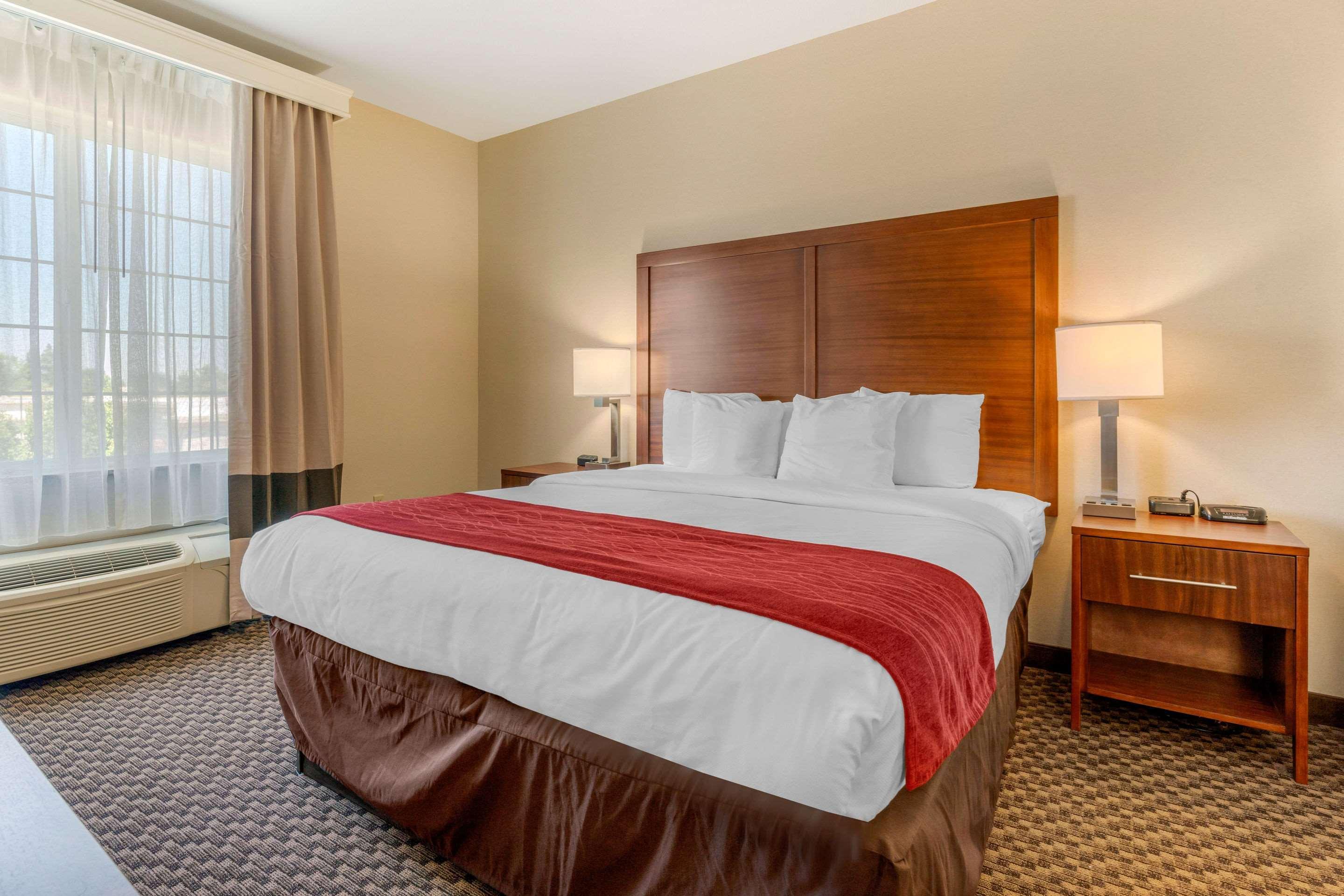 Comfort Inn & Suites Galt - Lodi North Esterno foto
