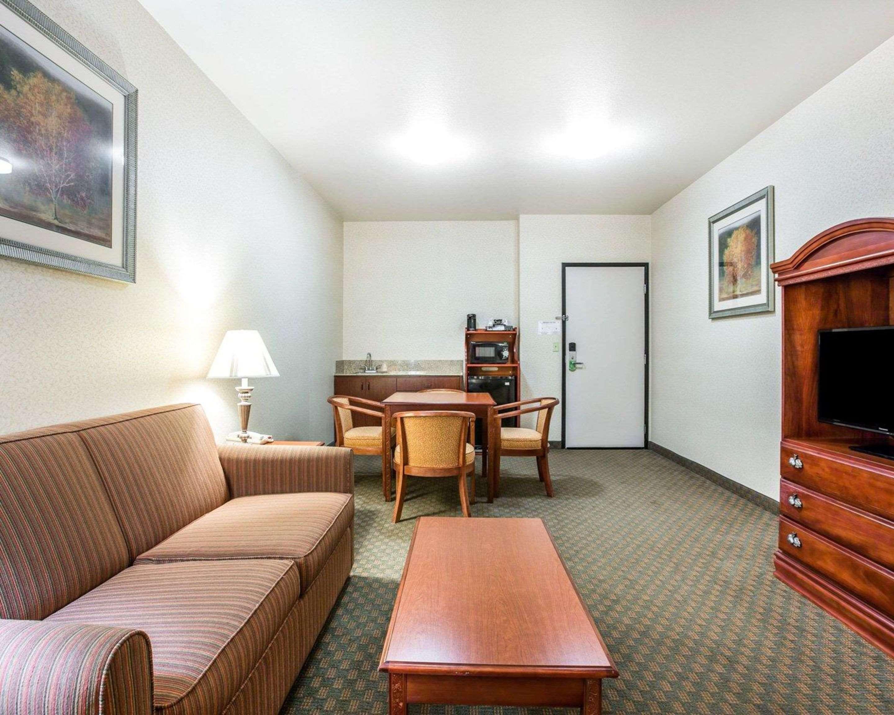 Comfort Inn & Suites Galt - Lodi North Esterno foto