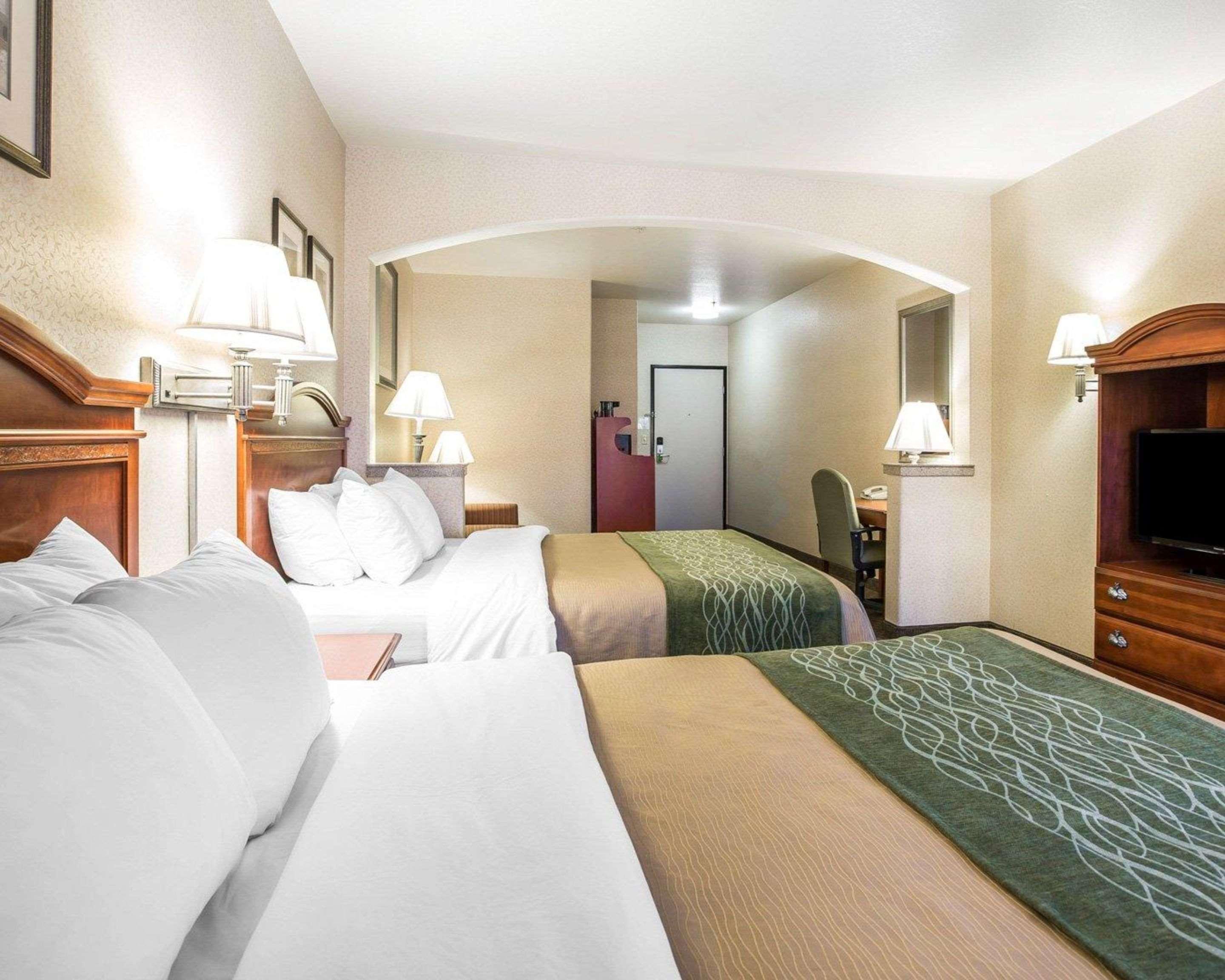 Comfort Inn & Suites Galt - Lodi North Esterno foto