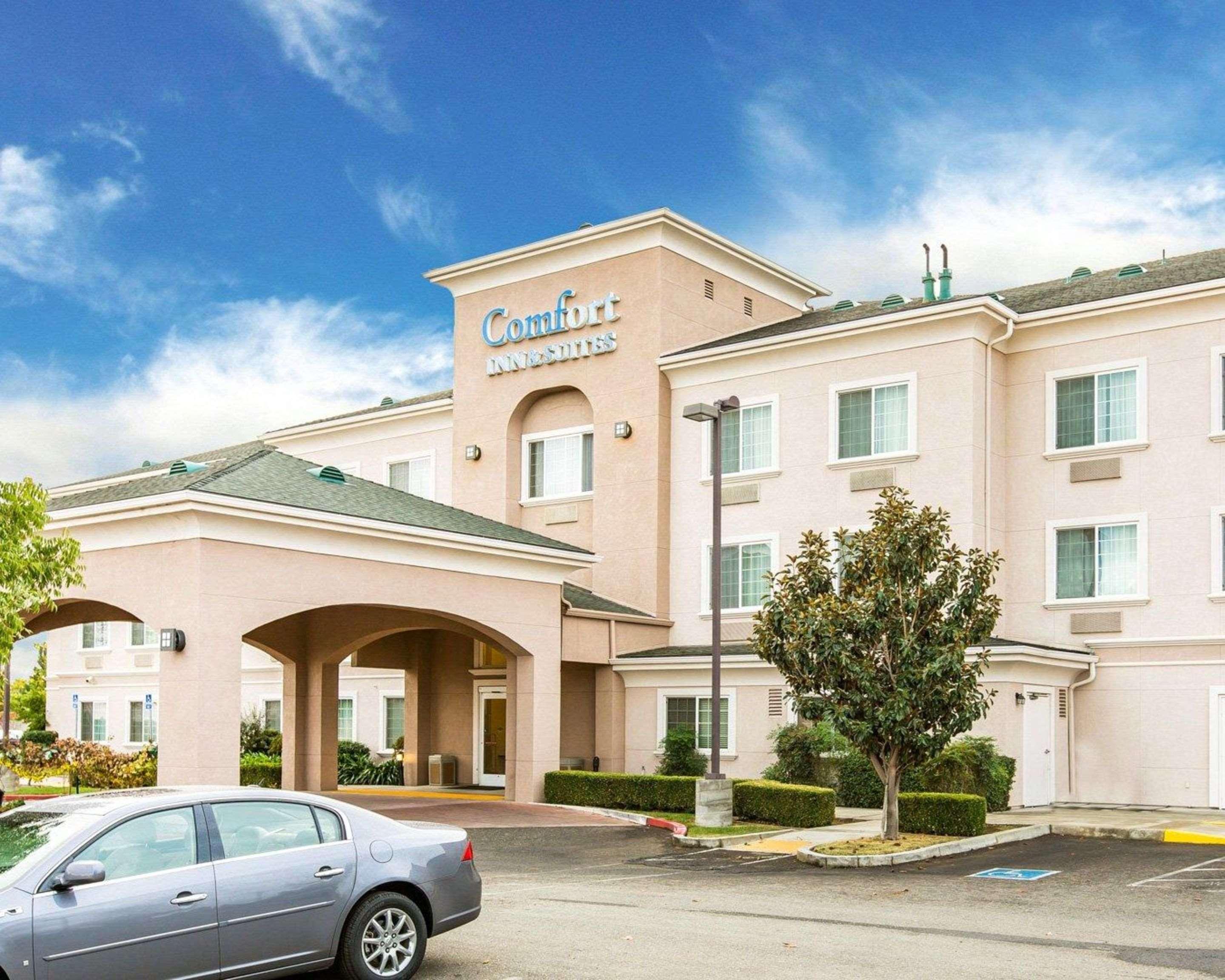 Comfort Inn & Suites Galt - Lodi North Esterno foto