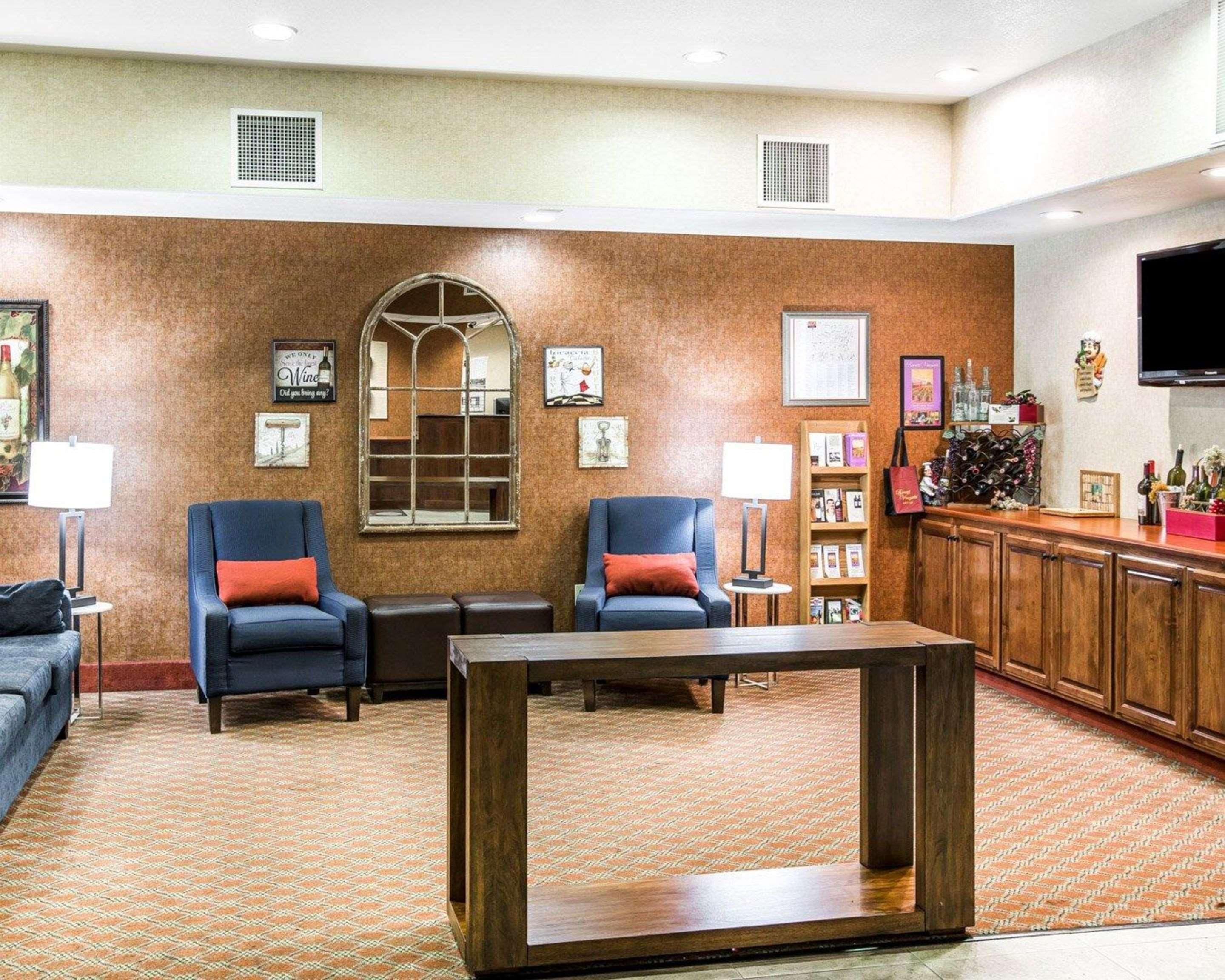 Comfort Inn & Suites Galt - Lodi North Esterno foto
