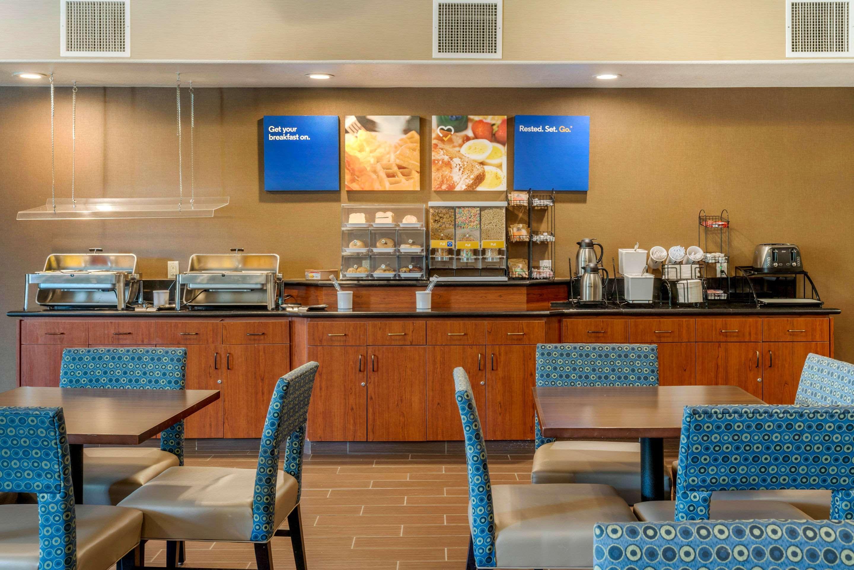 Comfort Inn & Suites Galt - Lodi North Esterno foto