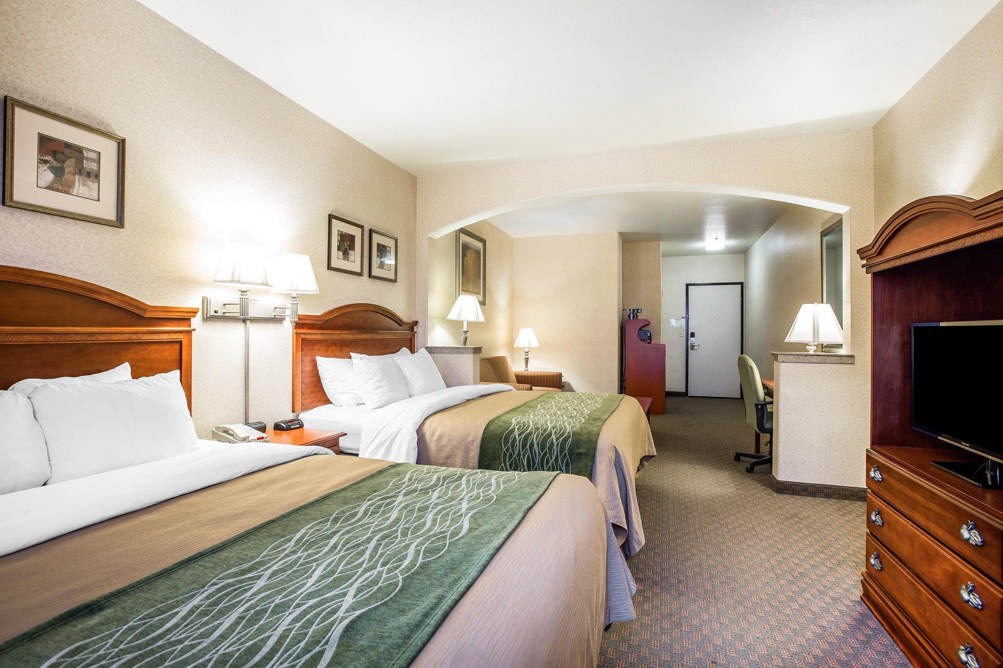 Comfort Inn & Suites Galt - Lodi North Esterno foto